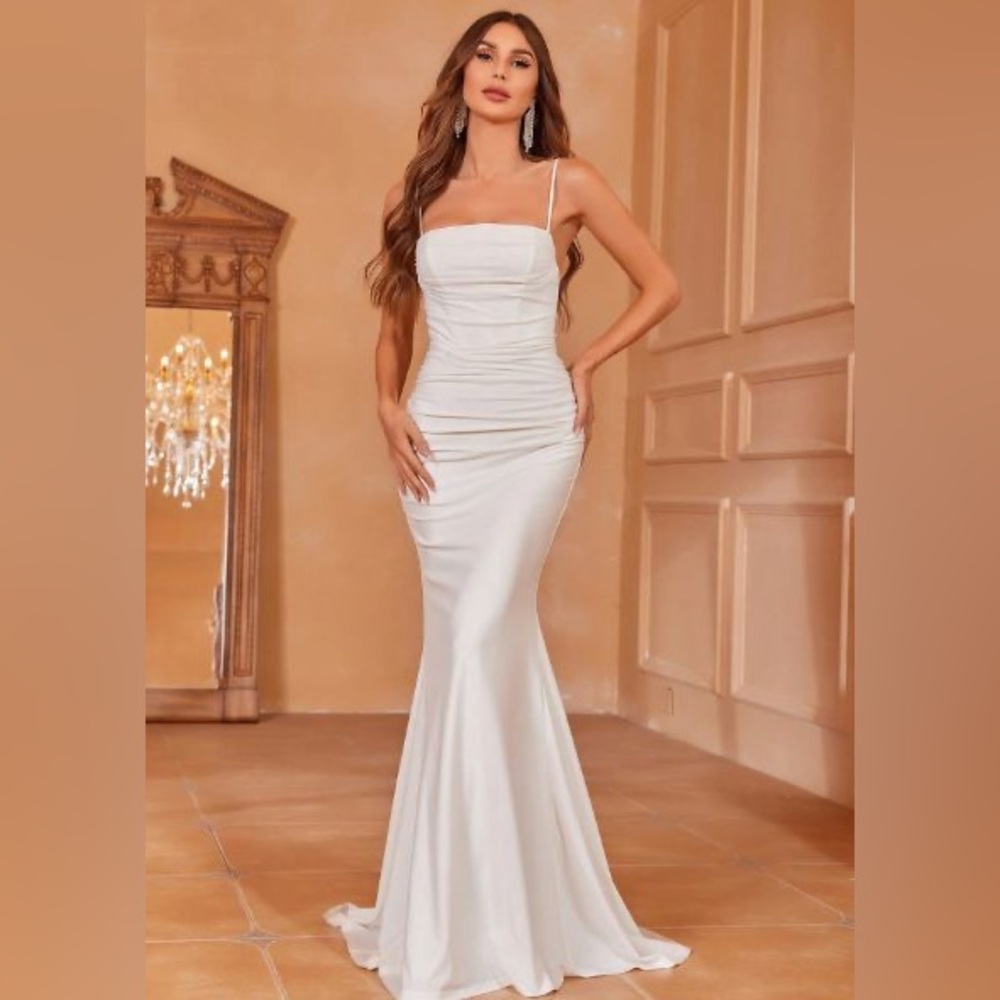 Solid Ruched Bodycon Formal Gown